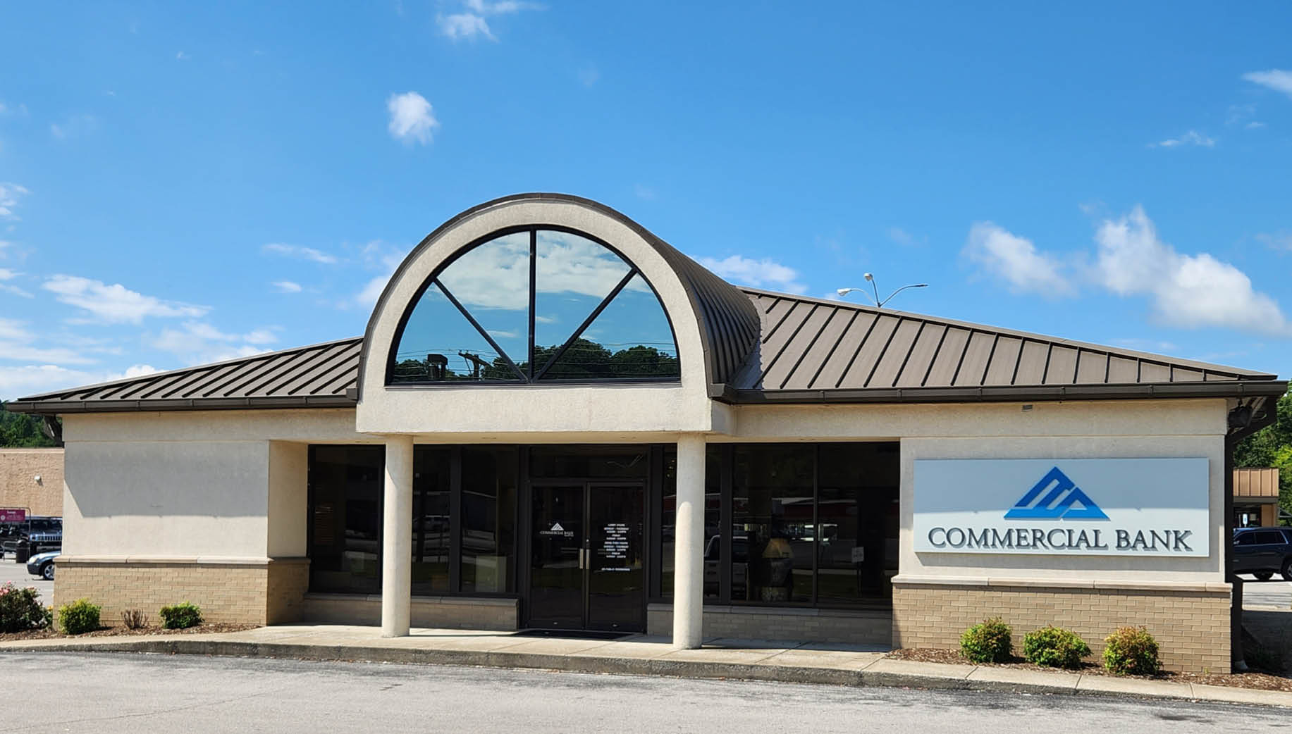 Laurel Plaza branch
